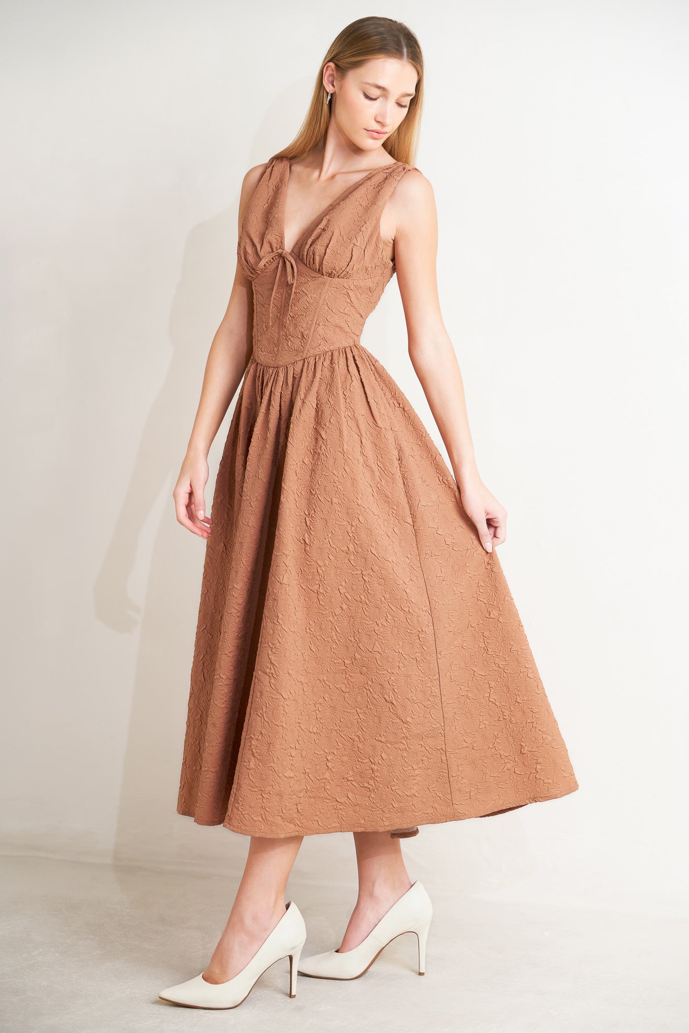 EARTHBOUND CHARM WOVEN MIDI DRESS Main image
