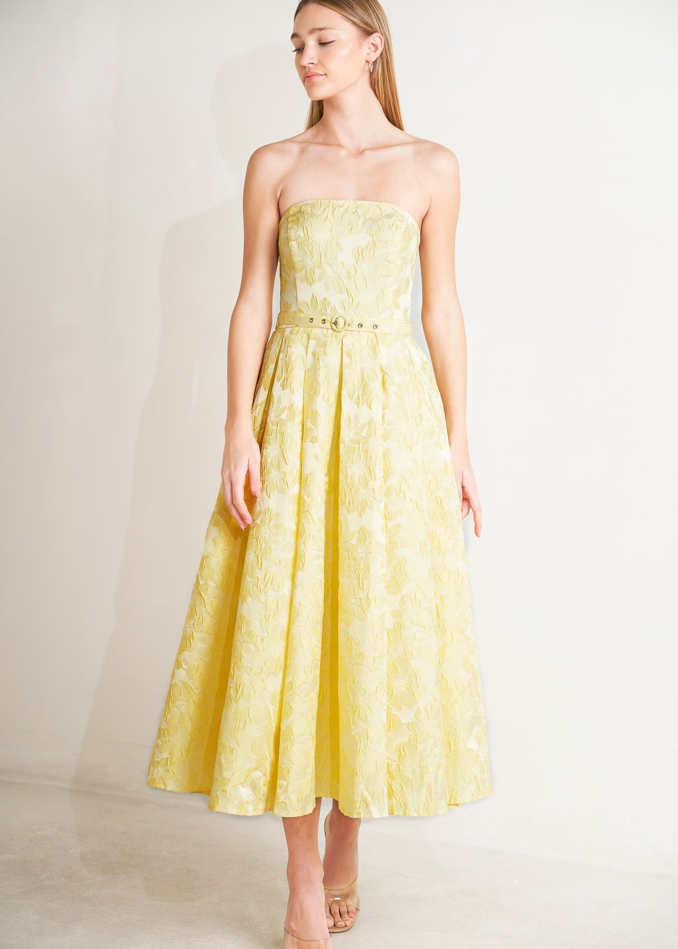 THE GOLDEN MEADOW STRAPLESS MIDI DRESS