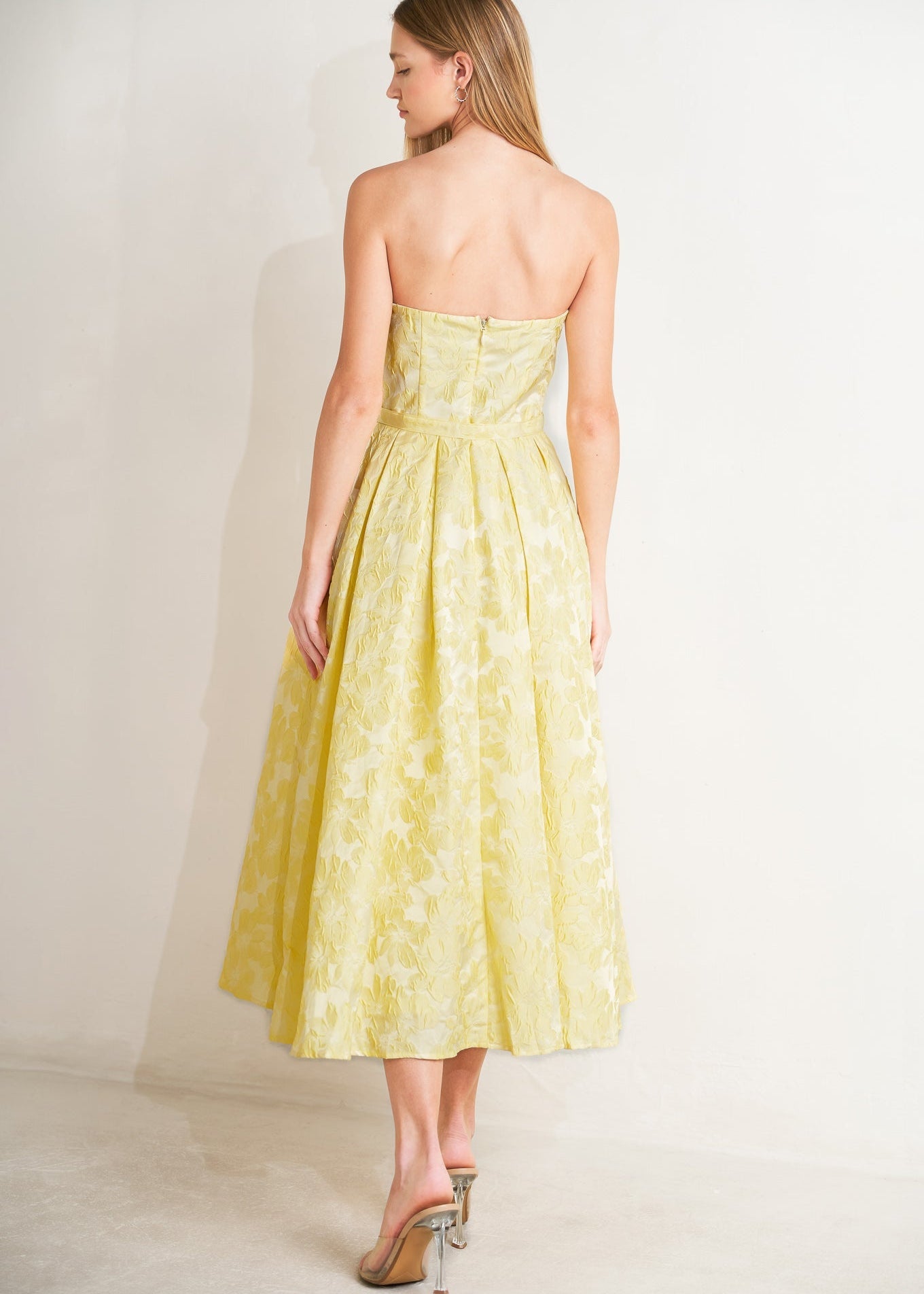 THE GOLDEN MEADOW STRAPLESS MIDI DRESS