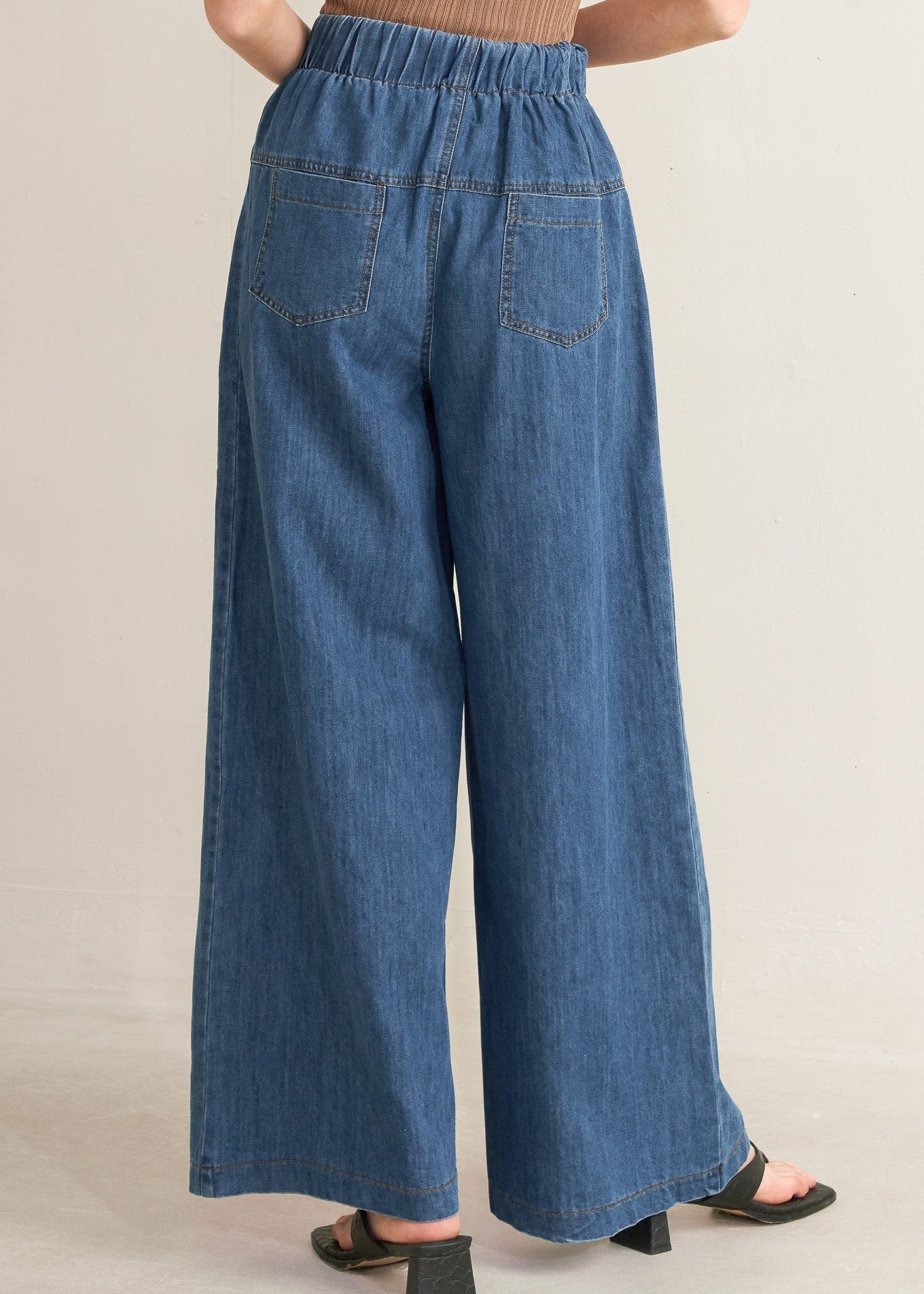 THE ARIA PINTUCK DENIM PANT Secondary image