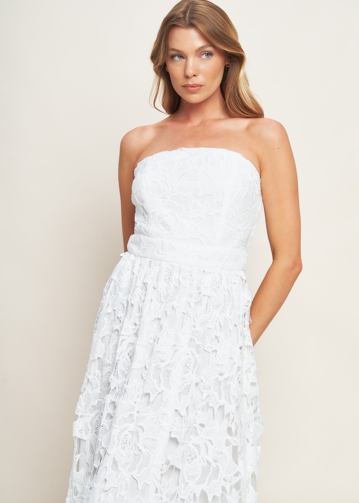 VALMERE LACE MIDI DRESS