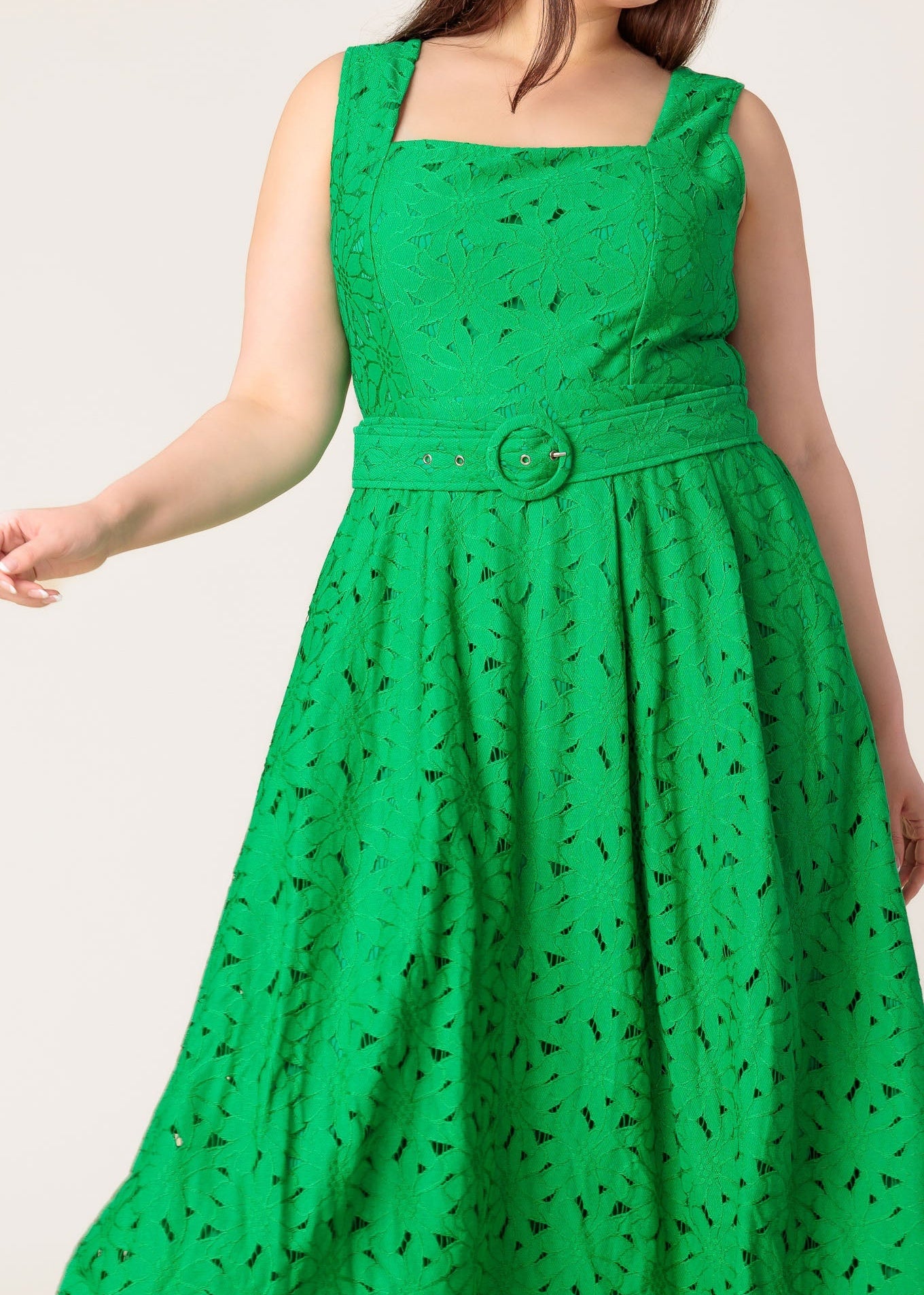 THE ELOWEN LACE MIDI DRESS