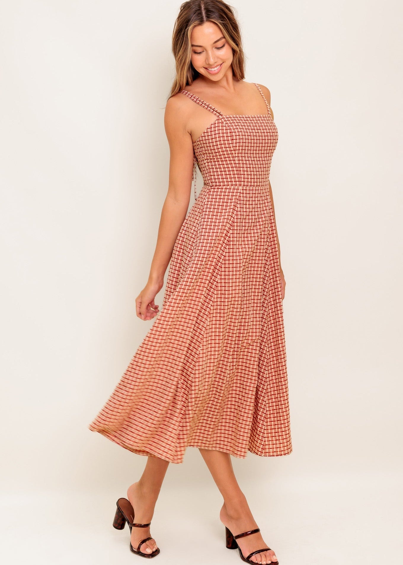 COUNTRYSIDE CHARM PLAID MIDI DRESS