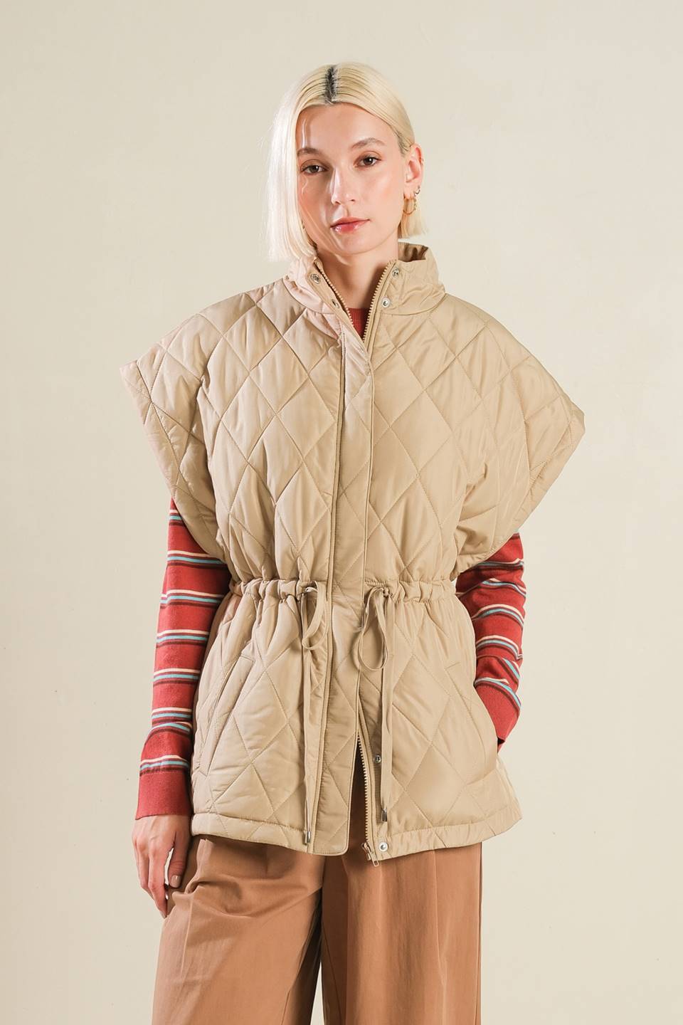 ENDLESS INSPIRATION VEST JACKET Main image