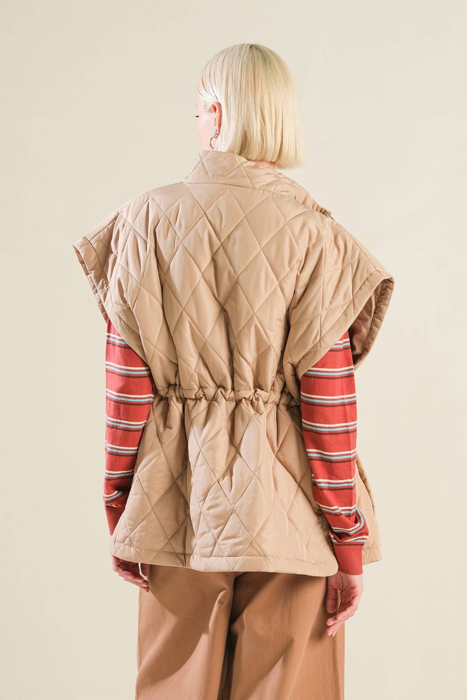 ENDLESS INSPIRATION VEST JACKET Secondary image