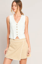 ELEVATED ESSENTIAL WOVEN SKORT
