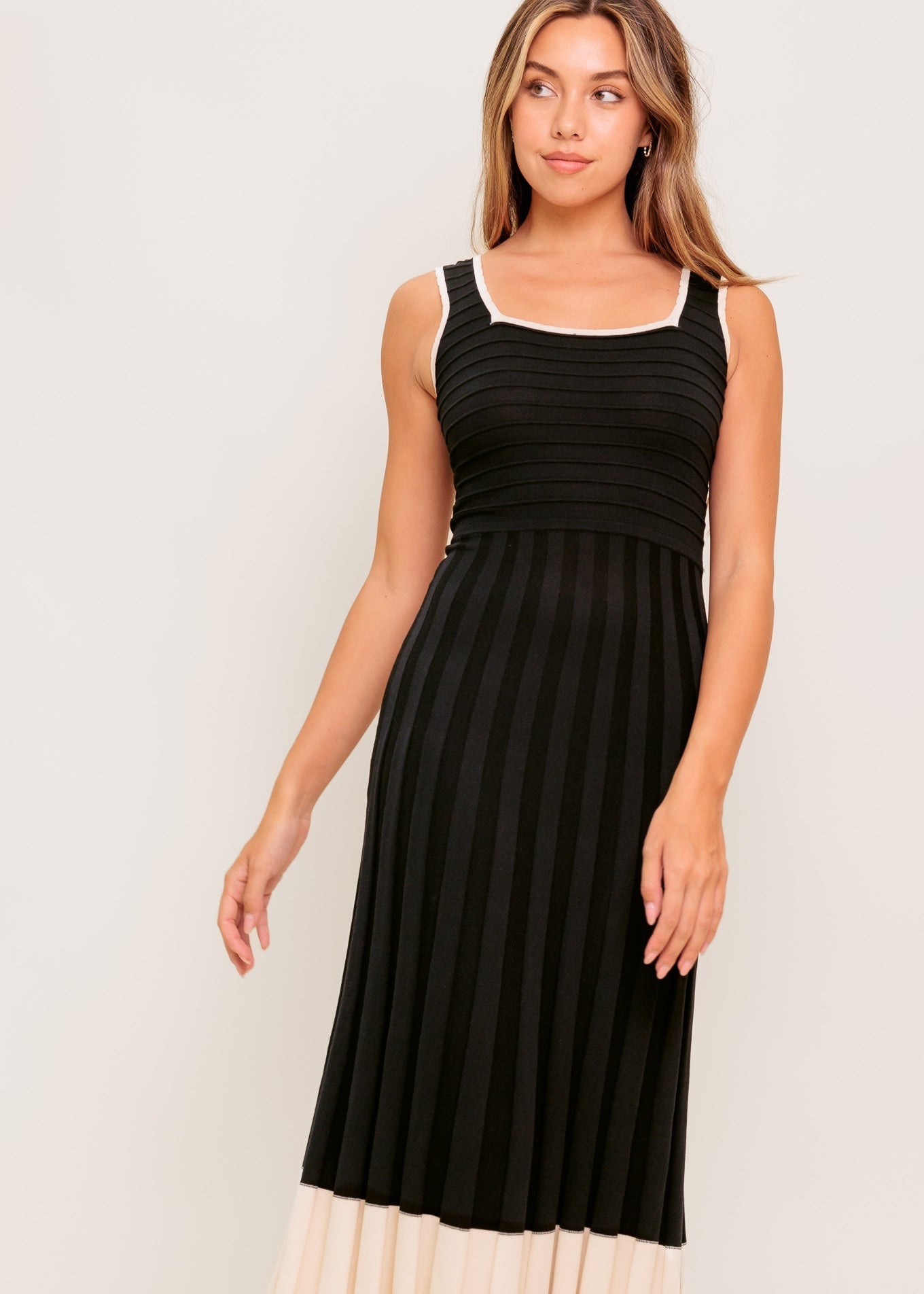 THE NOIR CONTRAST KNIT MIDI DRESS