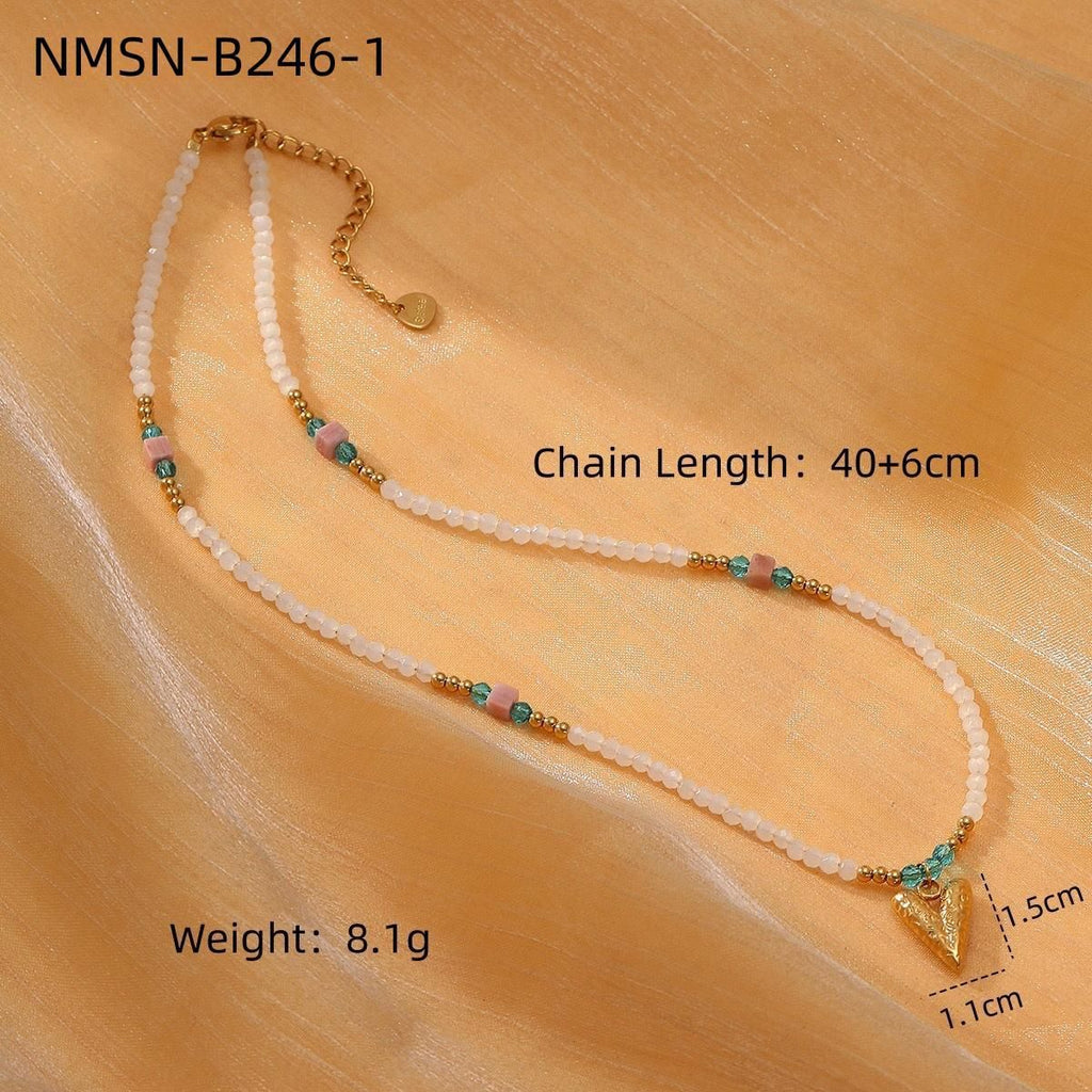 Necklace with beaded design on a beige surface, showing chain length, weight, and dimensions.