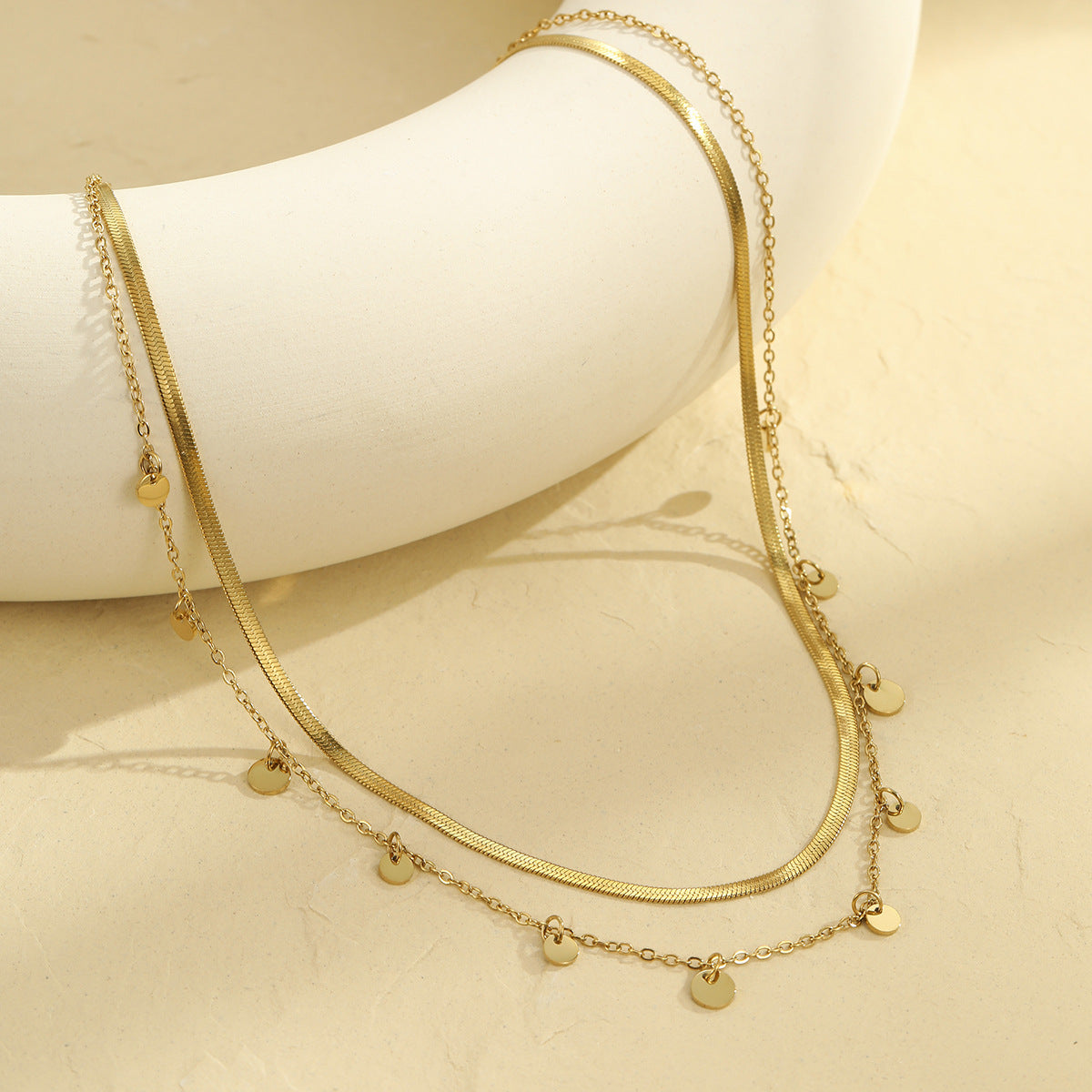 THE ELOWEN LAYERED DROP NECKLACE Secondary image